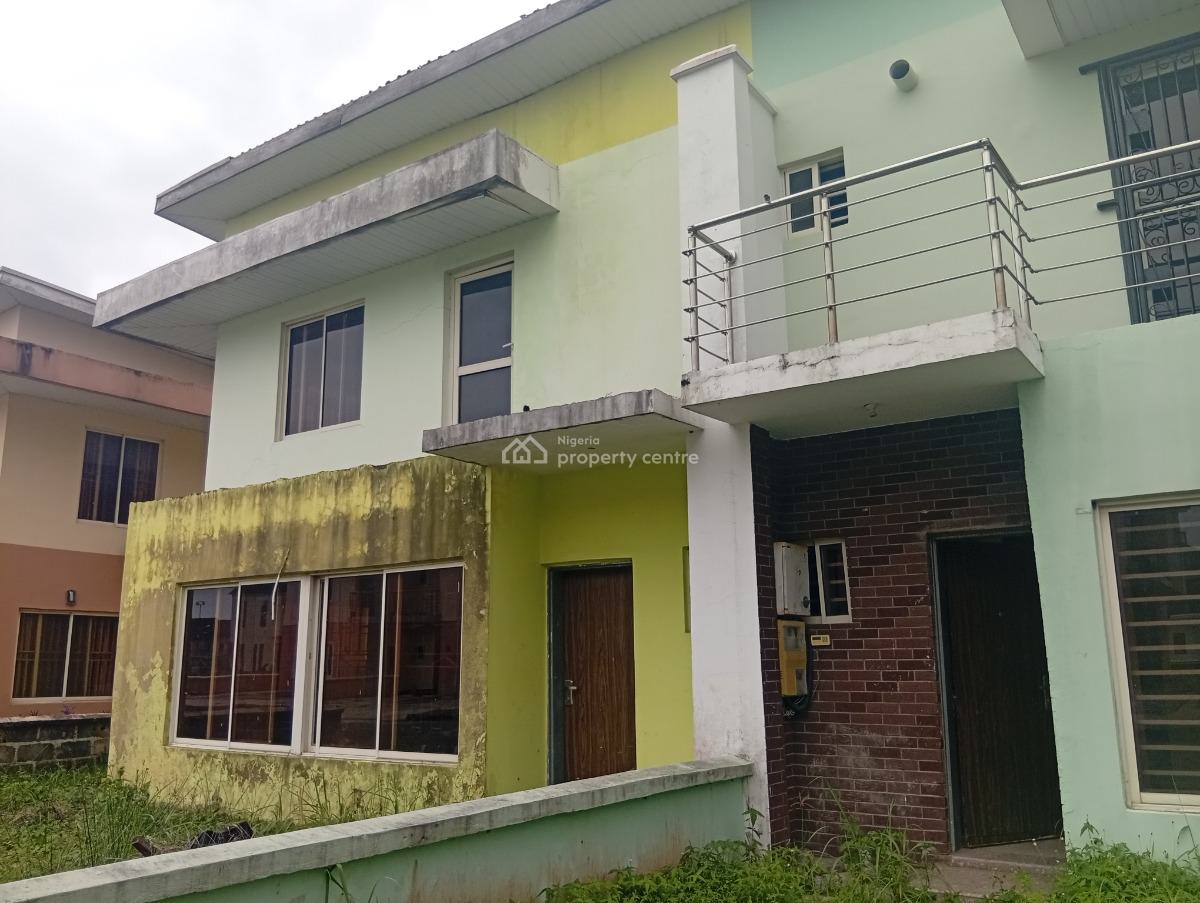 Distress 4 Bedrooms Semi Detached Duplex with 2 Room Bq, Sapphire Garden Estate, Awoyaya, Ibeju Lekki, Lagos, Semi-detached Duplex for Sale