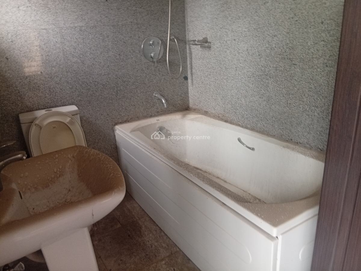 Distress 4 Bedrooms Semi Detached Duplex with 2 Room Bq, Sapphire Garden Estate, Awoyaya, Ibeju Lekki, Lagos, Semi-detached Duplex for Sale