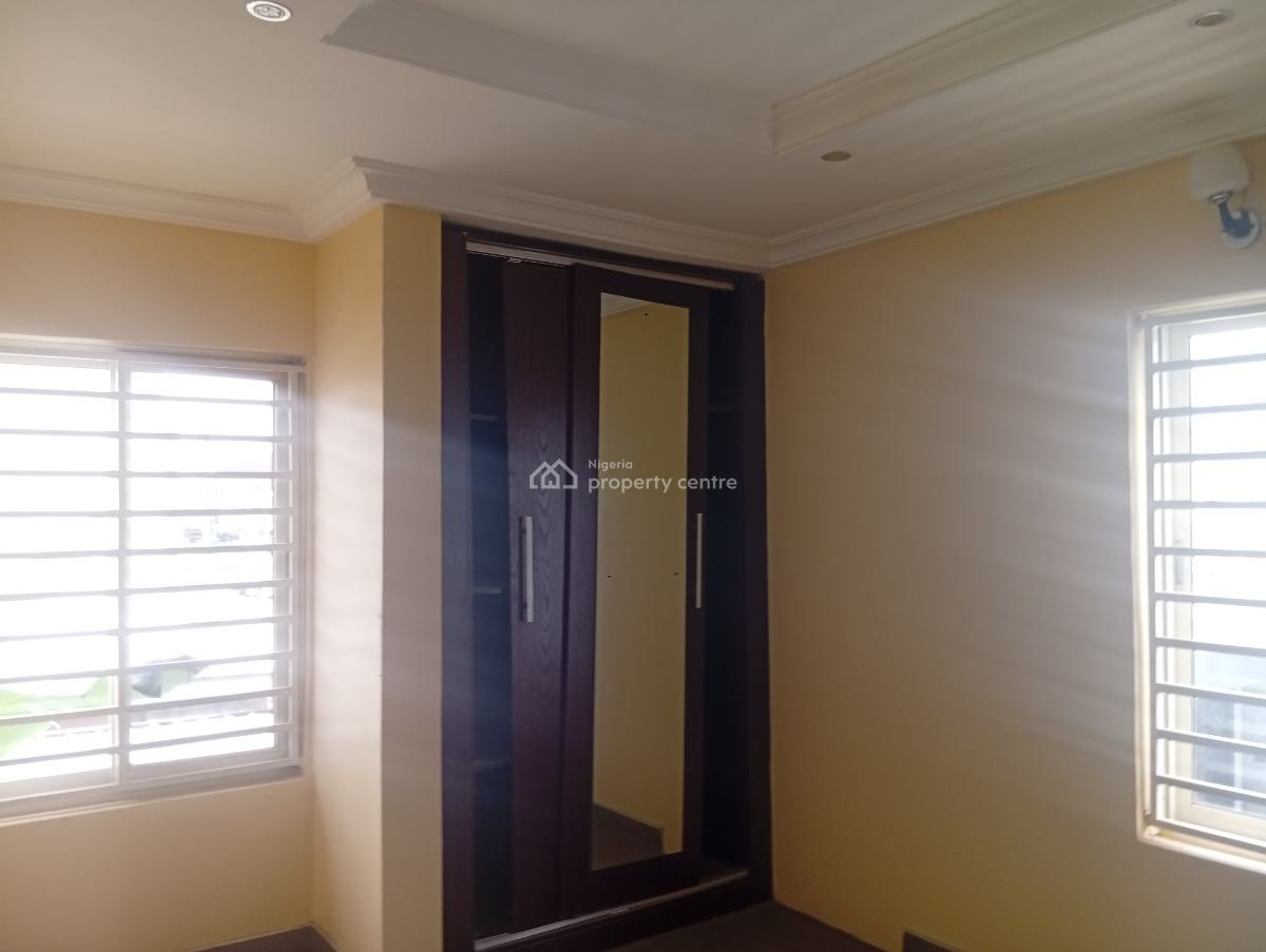 Distress 4 Bedrooms Semi Detached Duplex with 2 Room Bq, Sapphire Garden Estate, Awoyaya, Ibeju Lekki, Lagos, Semi-detached Duplex for Sale