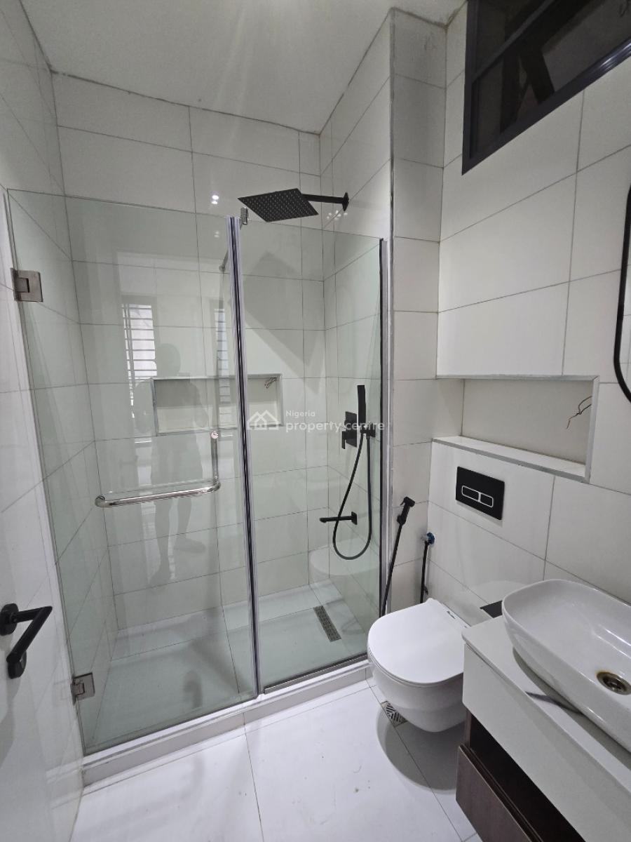 2 Bedroom Luxury Apartment, Ologolo, Lekki, Lagos, Flat / Apartment for Sale