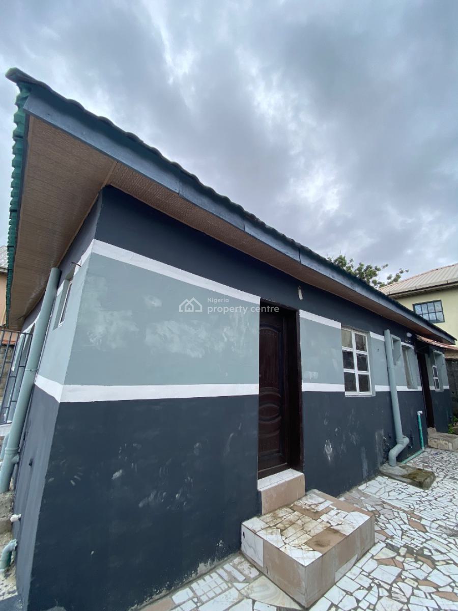 Sharp and Spacious 2 Bedroom Apartment, United Estate Sangotedo Ajah, Sangotedo, Ajah, Lagos, Flat / Apartment for Rent