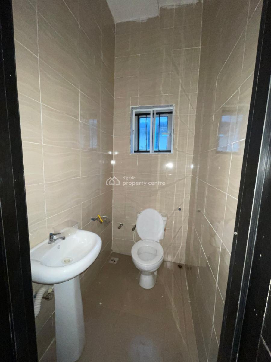 2 Bedroom Bungalow, Kolapo Ishola Gra, Akobo, Ibadan, Oyo, Terraced Bungalow for Rent