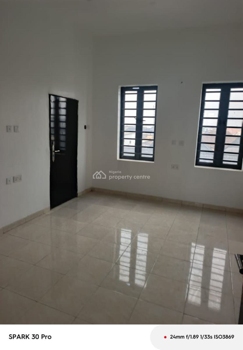 Fully Serviced and Fitted 2 Bedroom Flat Up Floor, Osapa London, Lekki, Lagos, Flat / Apartment for Rent