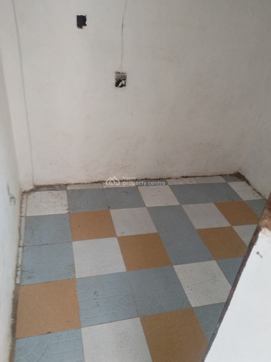 a Single Room Bq with Toilet, The House Is Facing Beach Opposite Chevron, Lekki, Lagos, Self Contain (single Rooms) for Rent