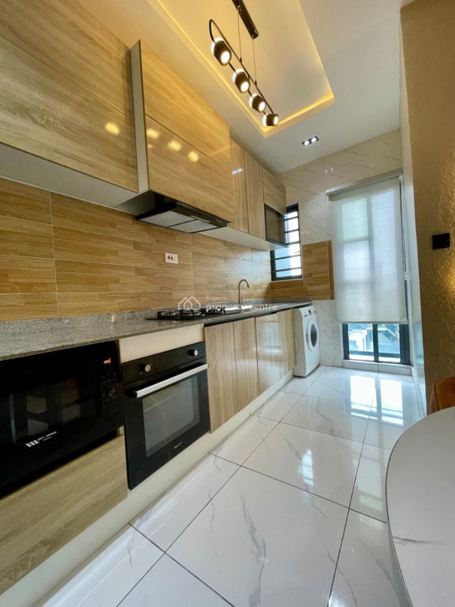 Seaview 1 Bedroom with Double Balcony, Ologolo, Lekki, Lagos, Flat / Apartment Short Let