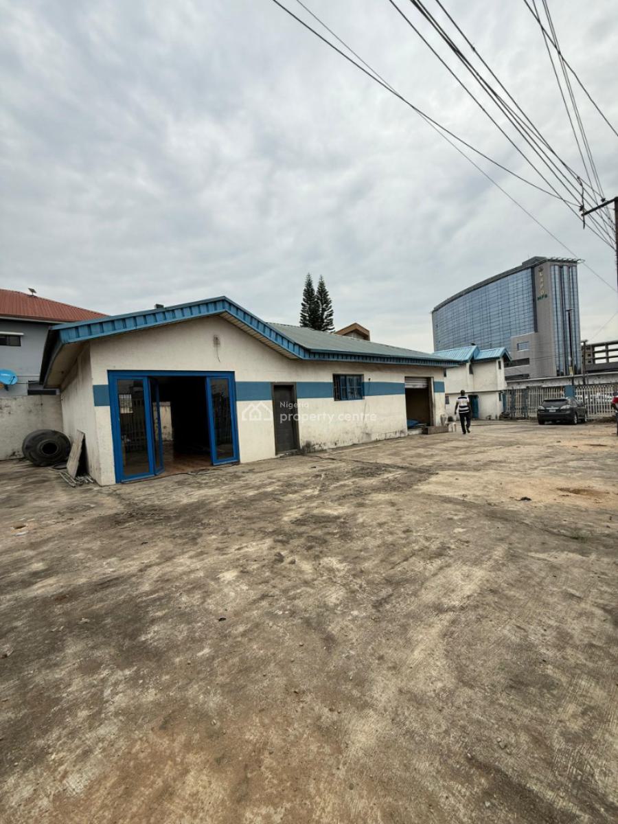 Strategic Commercial Property on 671sqm Cornerpiece Land, Opposite Mendel, Maryland, Lagos, Commercial Property for Sale