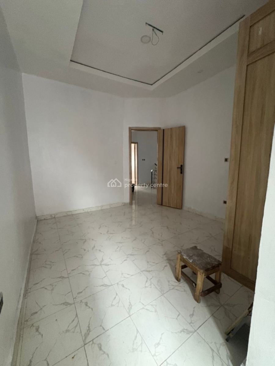 Standard Semi Master Bedroom (duplex Shared Apt ), Orchid Road Lekki Lagos, Lekki, Lagos, Self Contain (single Rooms) for Rent