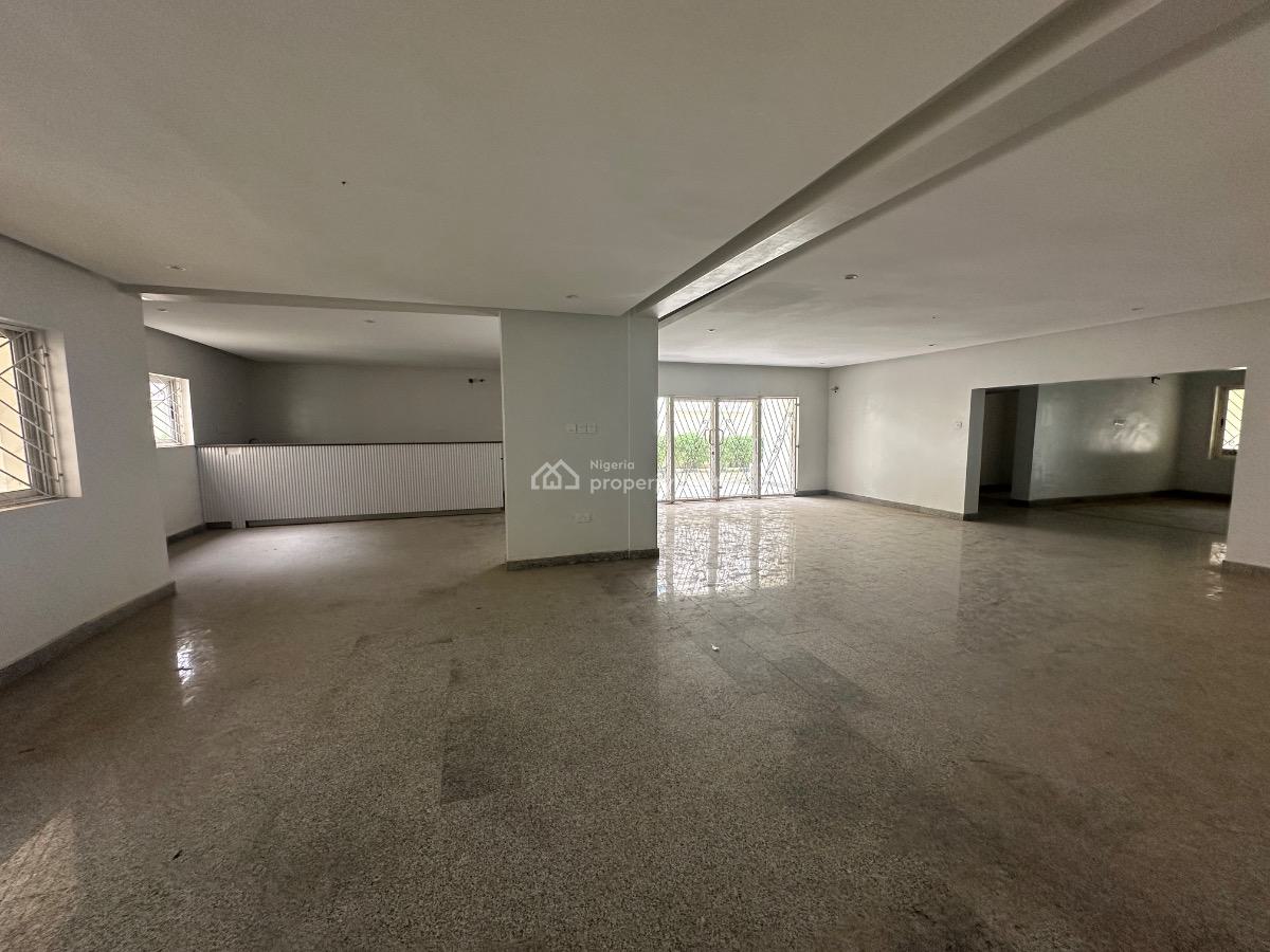 Well Renovated 8 Bedroom Duplex with Bq, Maitama District, Abuja, Detached Duplex for Rent