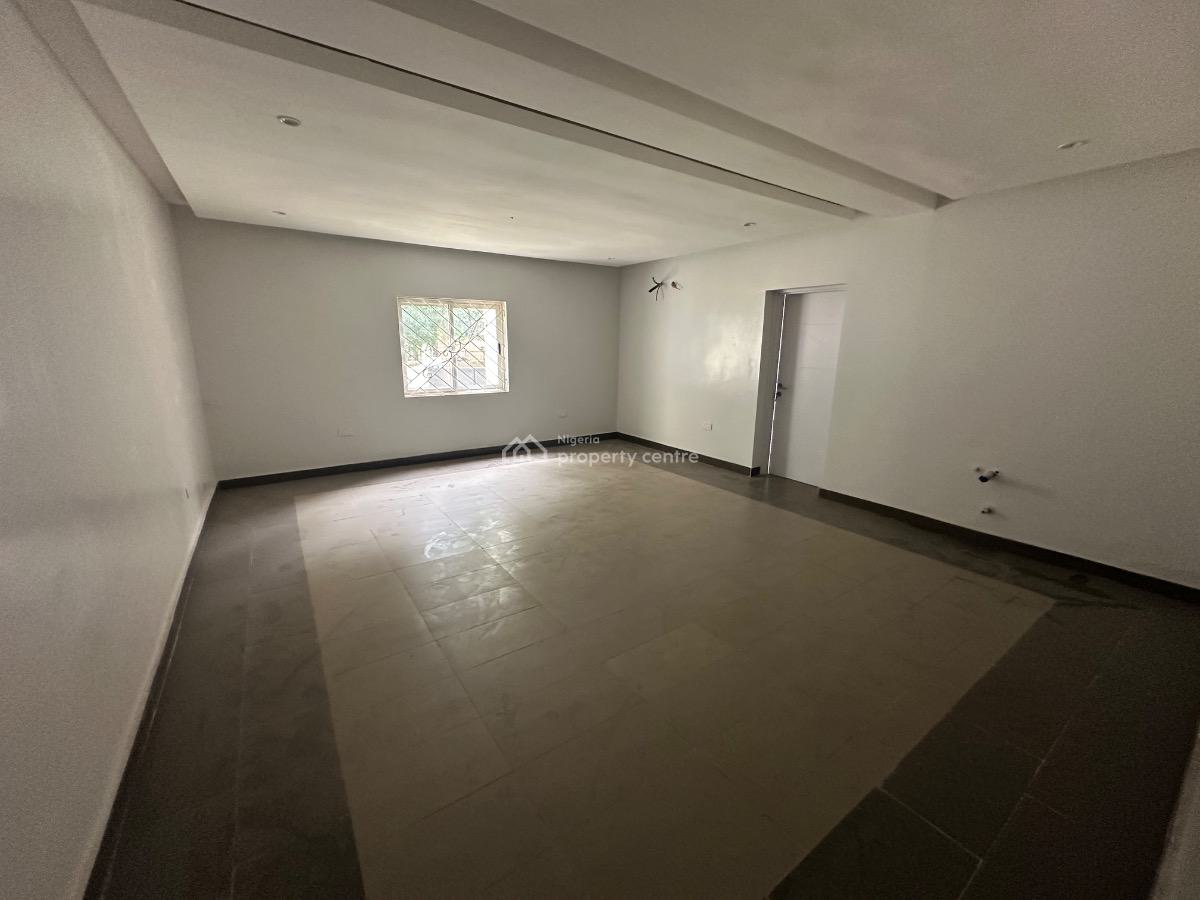 Well Renovated 8 Bedroom Duplex with Bq, Maitama District, Abuja, Detached Duplex for Rent