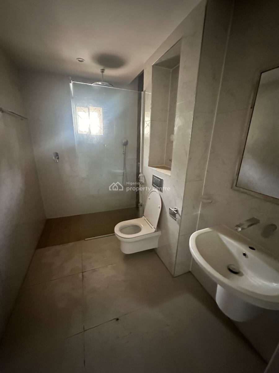 Well Renovated 8 Bedroom Duplex with Bq, Maitama District, Abuja, Detached Duplex for Rent