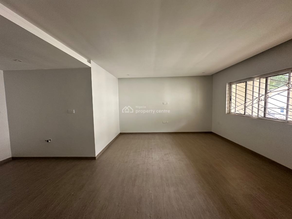 Well Renovated 8 Bedroom Duplex with Bq, Maitama District, Abuja, Detached Duplex for Rent