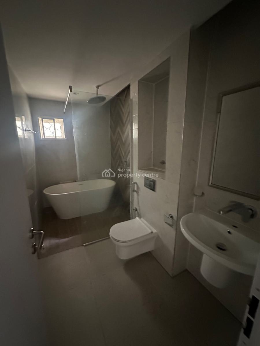 Well Renovated 8 Bedroom Duplex with Bq, Maitama District, Abuja, Detached Duplex for Rent