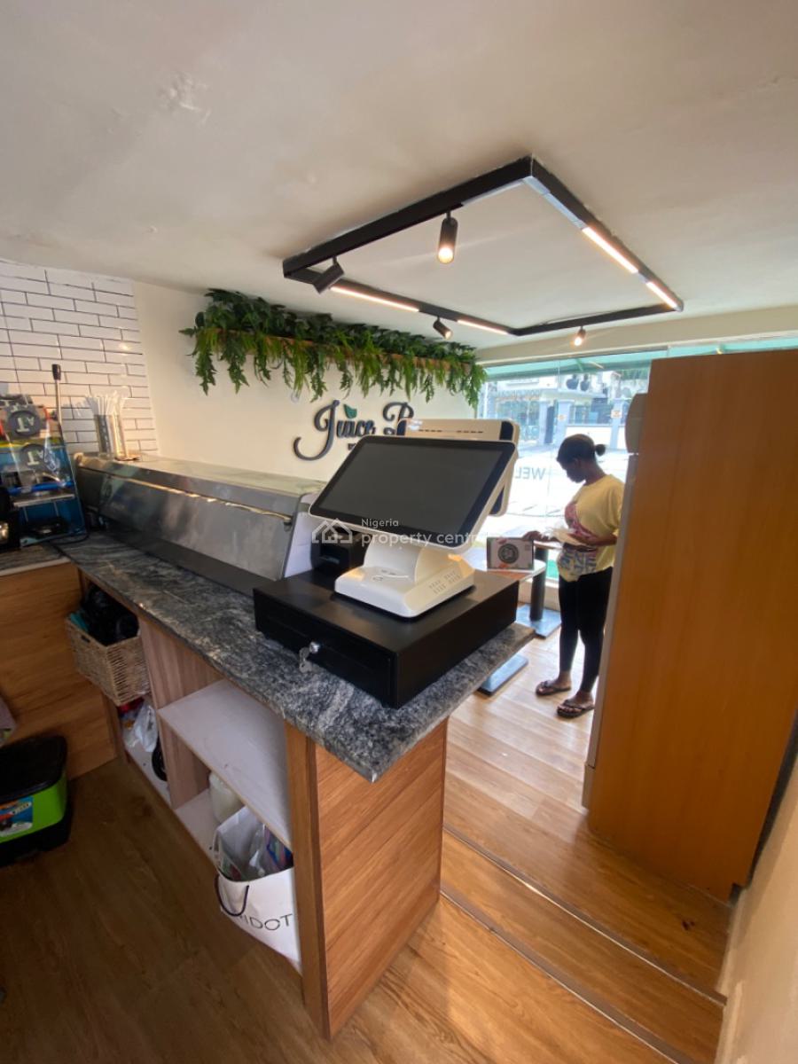 Shop Space Good for Juice, Small Chops Etc, Off Admiralty Way, Lekki Phase 1, Lekki, Lagos, Restaurant / Bar for Rent