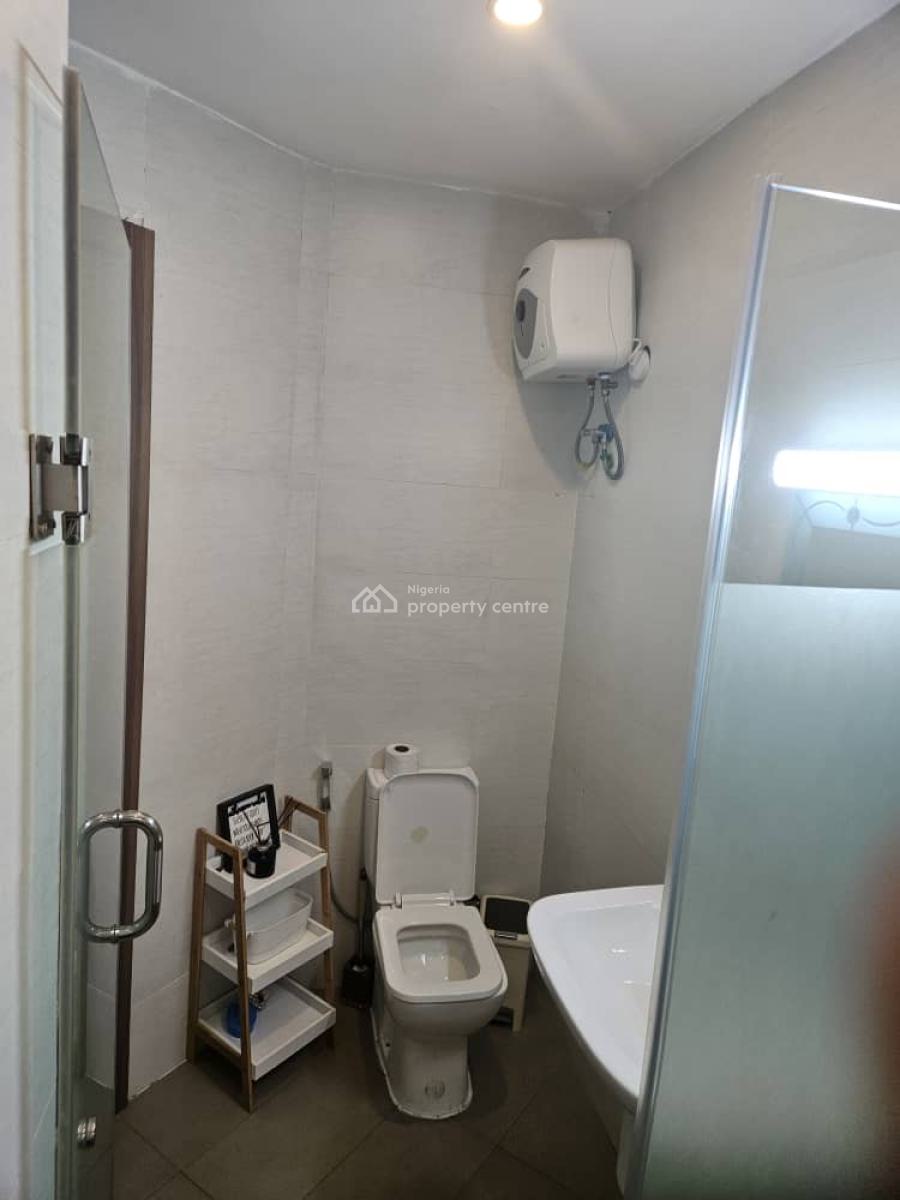 Luxury 2 Bedroom Apartment Fully Furnished, Periwinkle Estate, Lekki Phase 1, Lekki, Lagos, Block of Flats for Sale