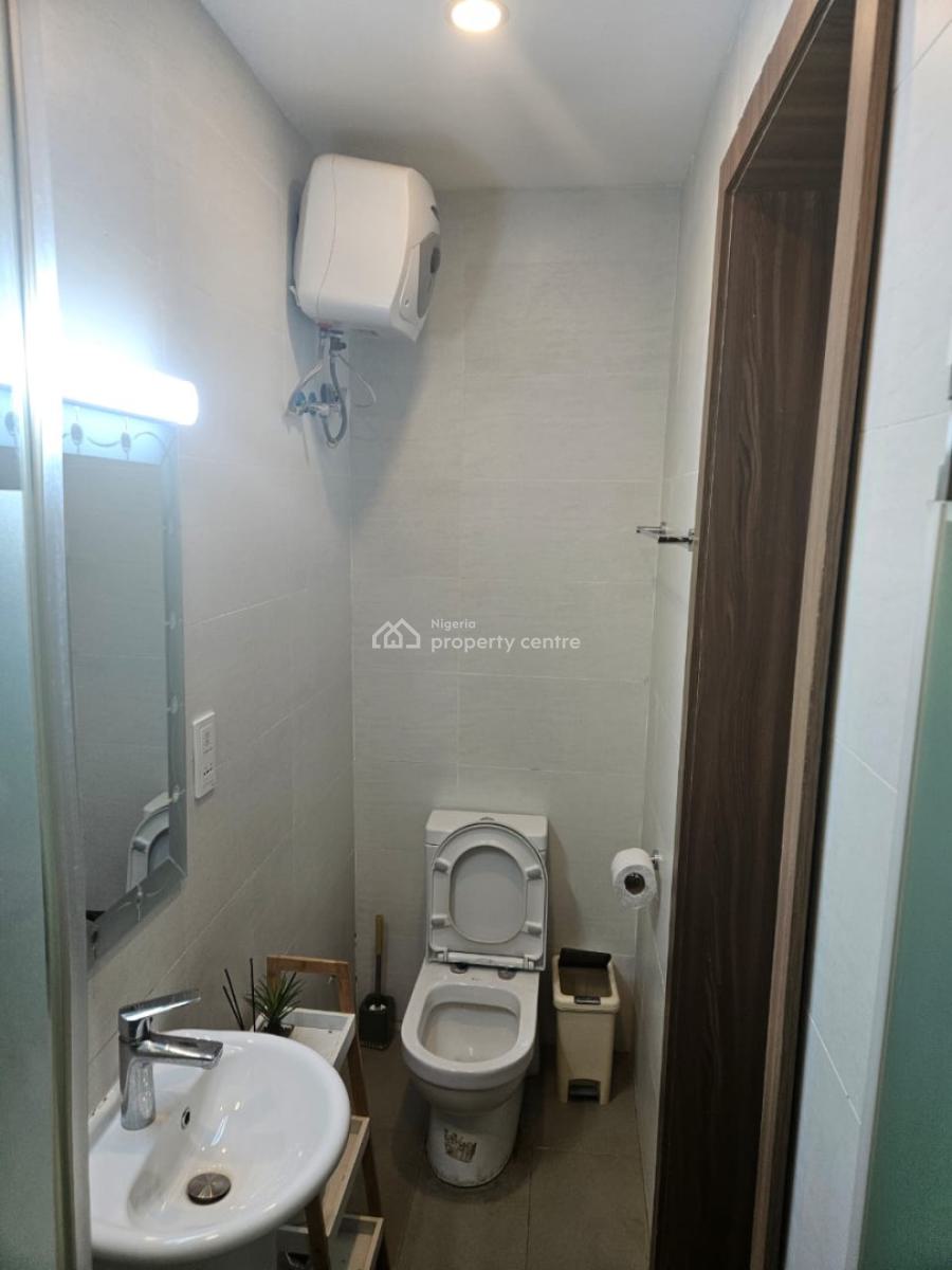 Luxury 2 Bedroom Apartment Fully Furnished, Periwinkle Estate, Lekki Phase 1, Lekki, Lagos, Block of Flats for Sale