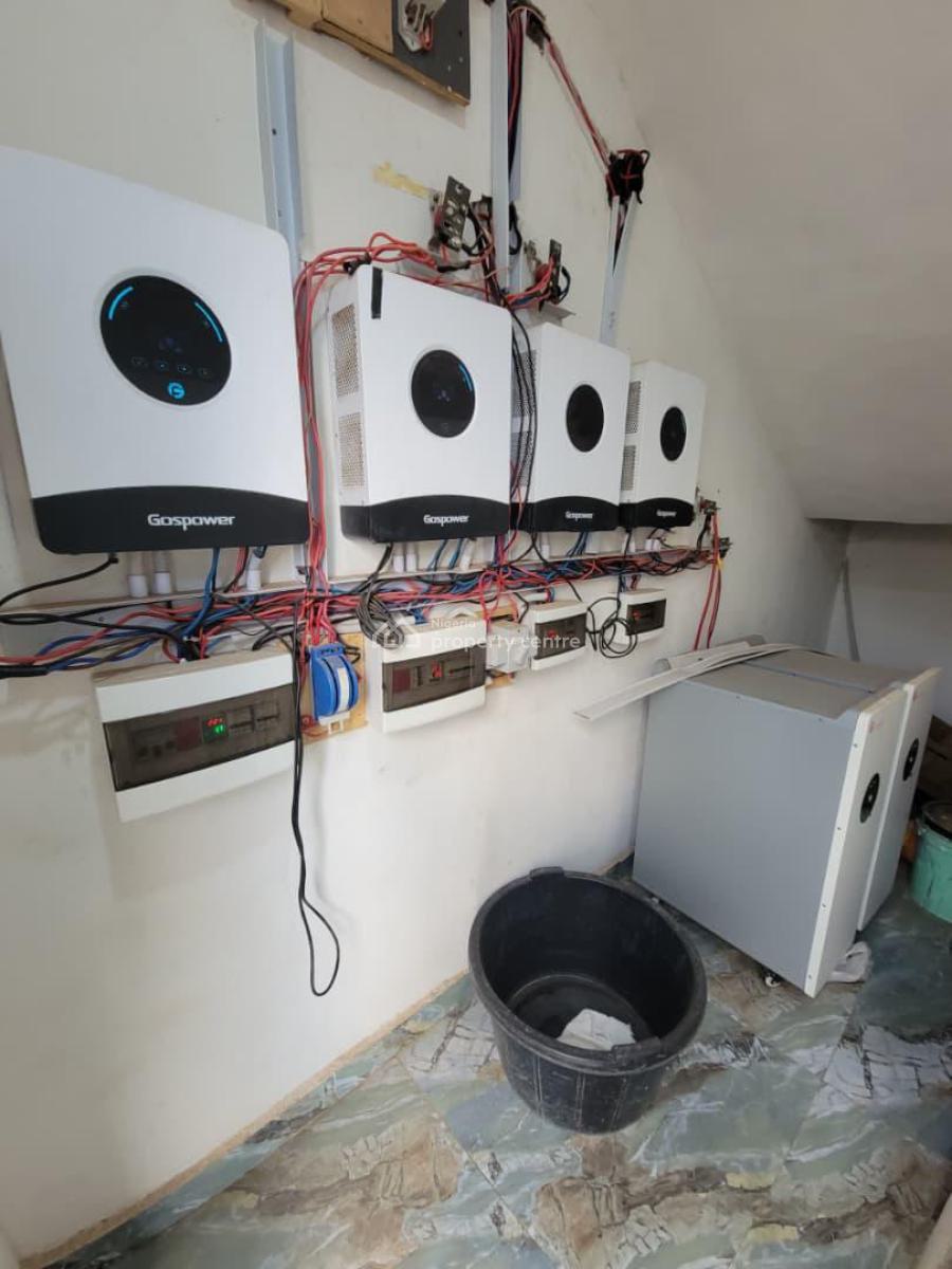 3 Bedroom Semi Furnished Flat, Opposite Kolapo Ishola Gra, Akobo, Ibadan, Oyo, Flat / Apartment for Rent