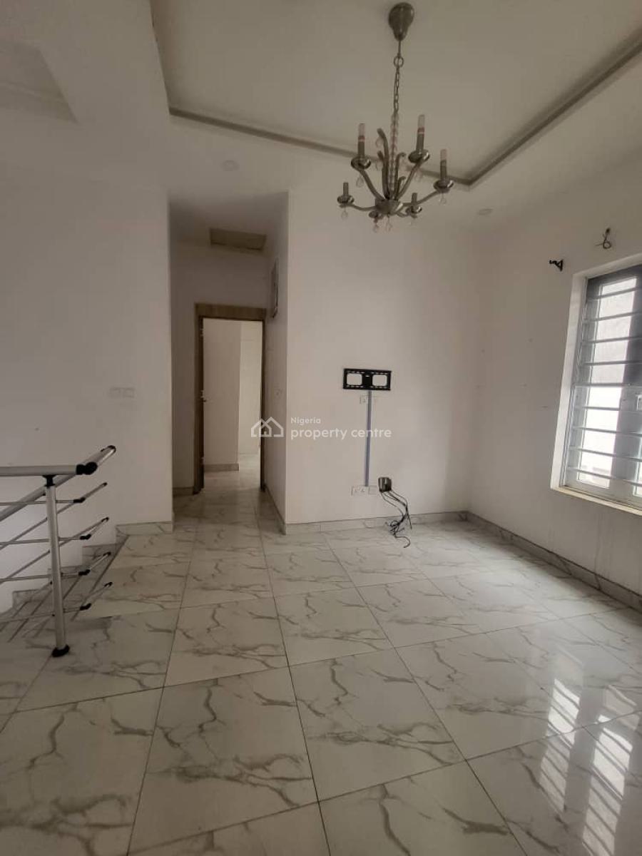 Specious Well Built 4 Bedroom Semi Detached Duplex with Bq, Chevron, Lekki Phase 2, Lekki, Lagos, Semi-detached Duplex for Rent