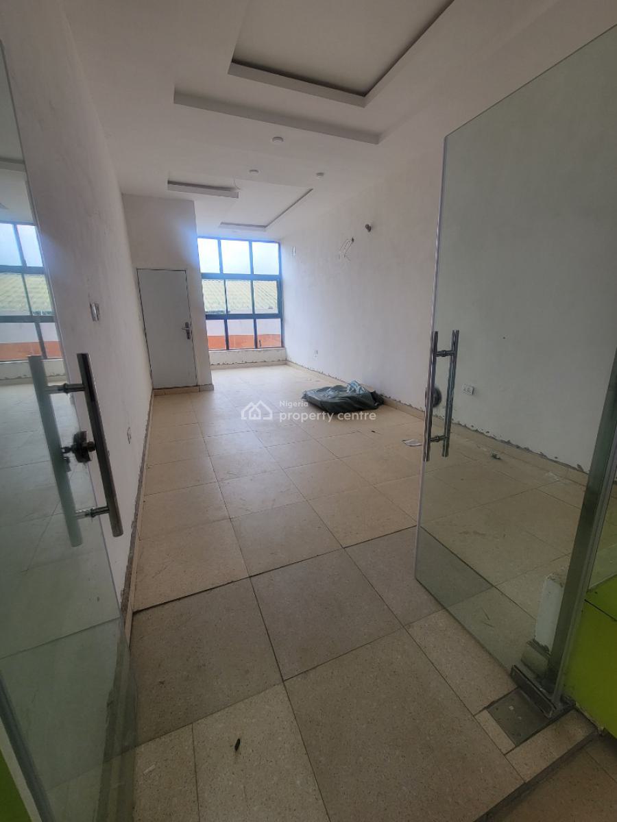Neat 30sqm Shop Space, Gwarinpa, Abuja, Plaza / Complex / Mall for Rent