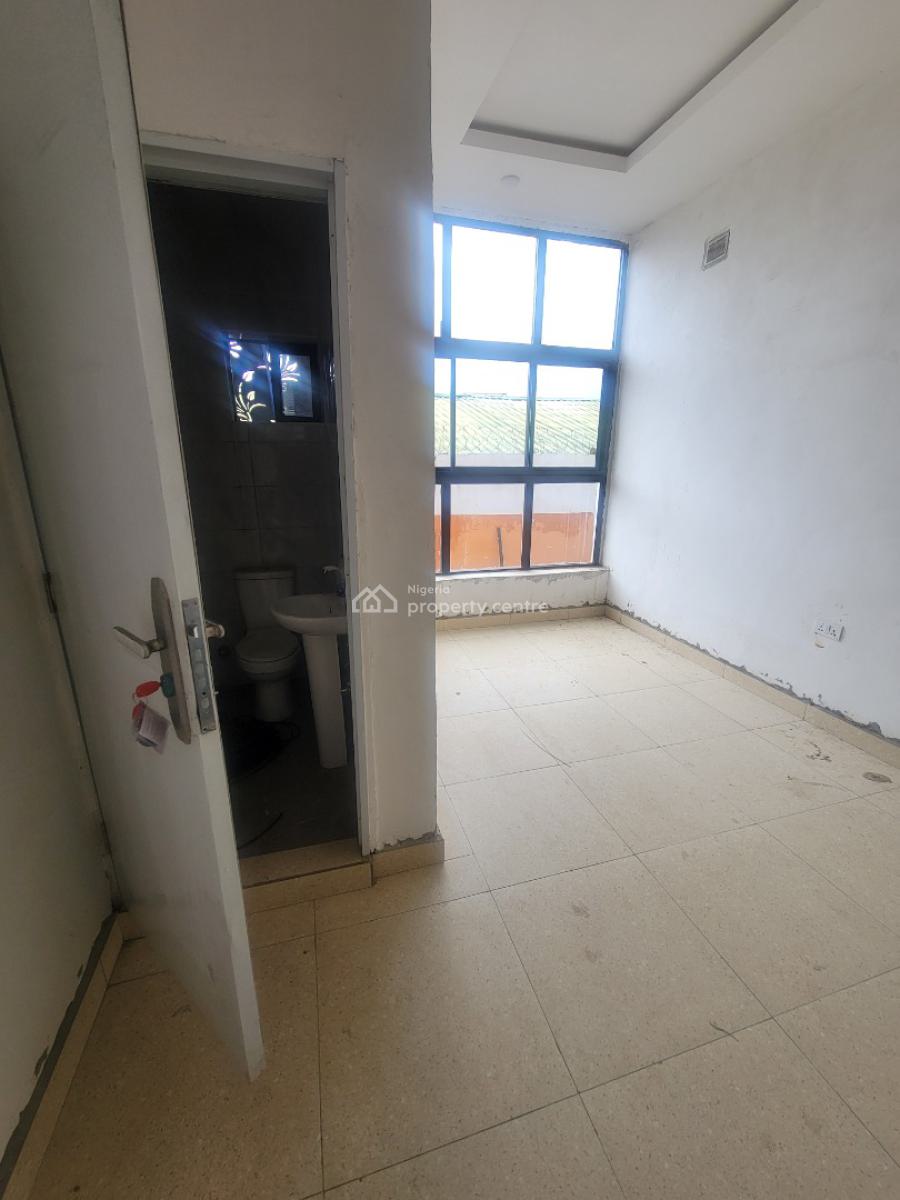 Neat 30sqm Shop Space, Gwarinpa, Abuja, Plaza / Complex / Mall for Rent