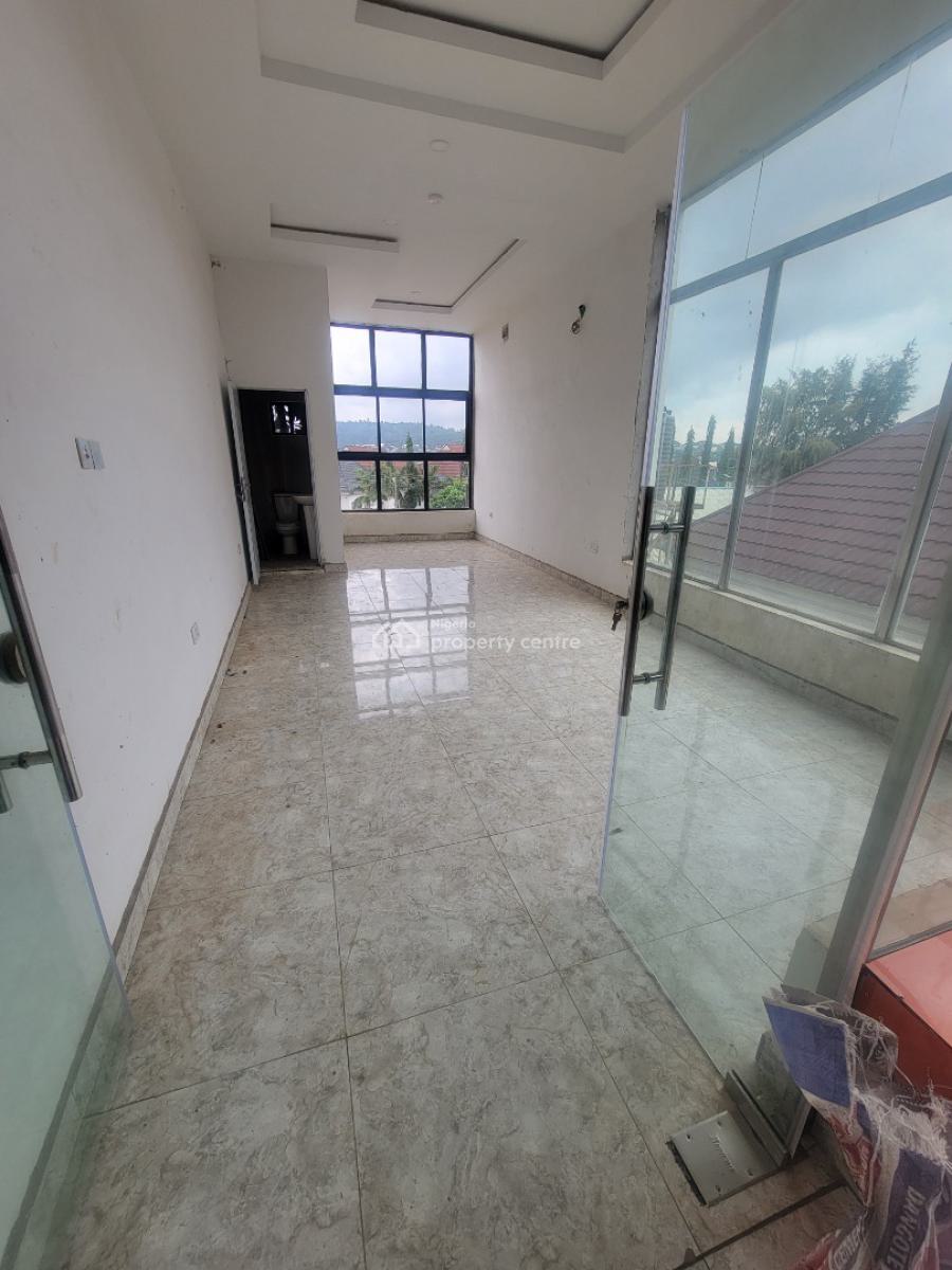 Neat 30sqm Shop Space, Gwarinpa, Abuja, Plaza / Complex / Mall for Rent