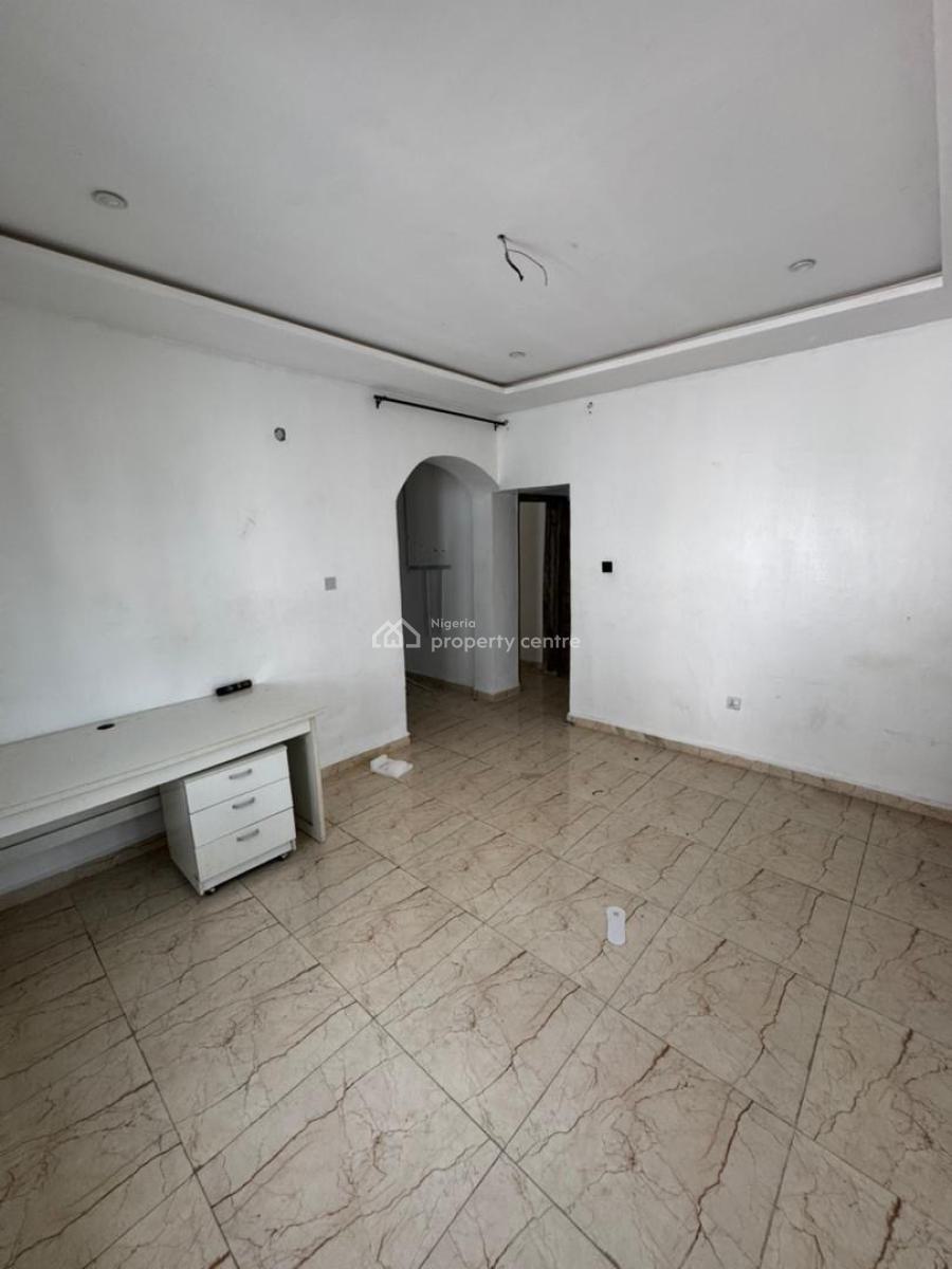Spacious Upstairs 2 Toilets, Ogidan Area, Sangotedo, Ajah, Lagos, Mini Flat (room and Parlour) for Rent