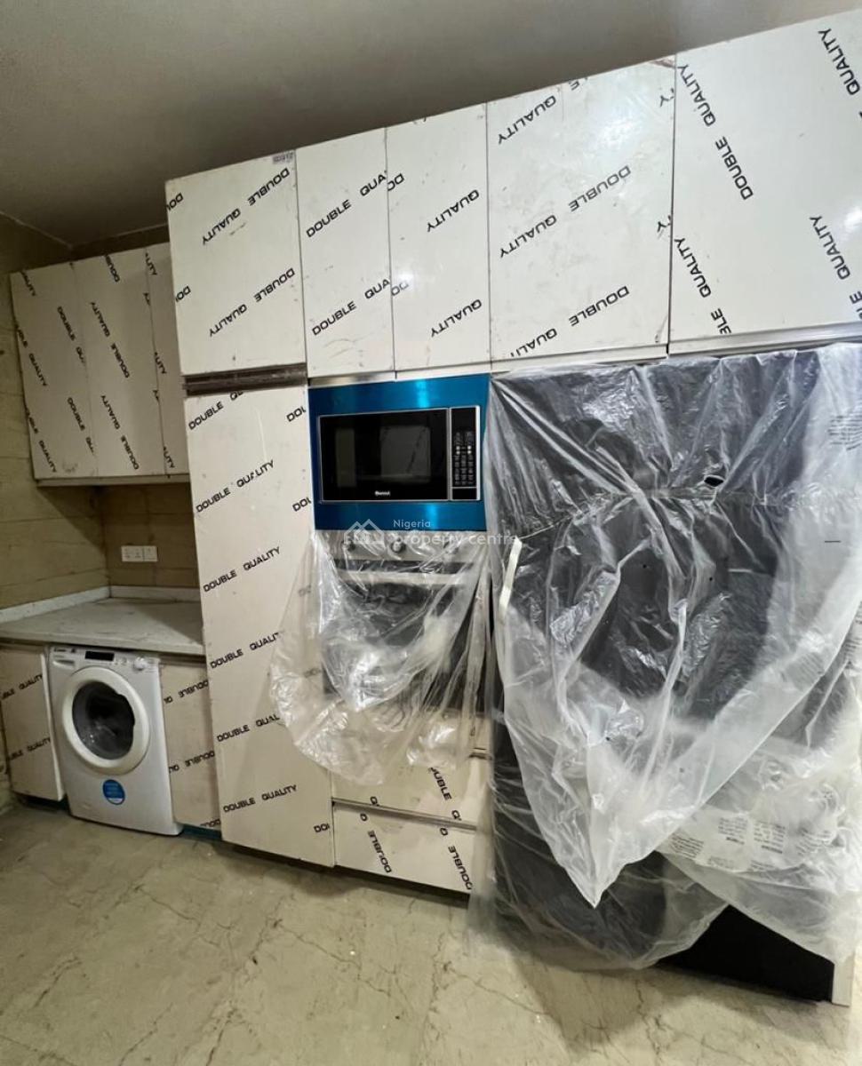 3 Bedroom Apartment with Elevator, Pool and Gym, Victoria Island (vi), Lagos, Flat / Apartment for Rent