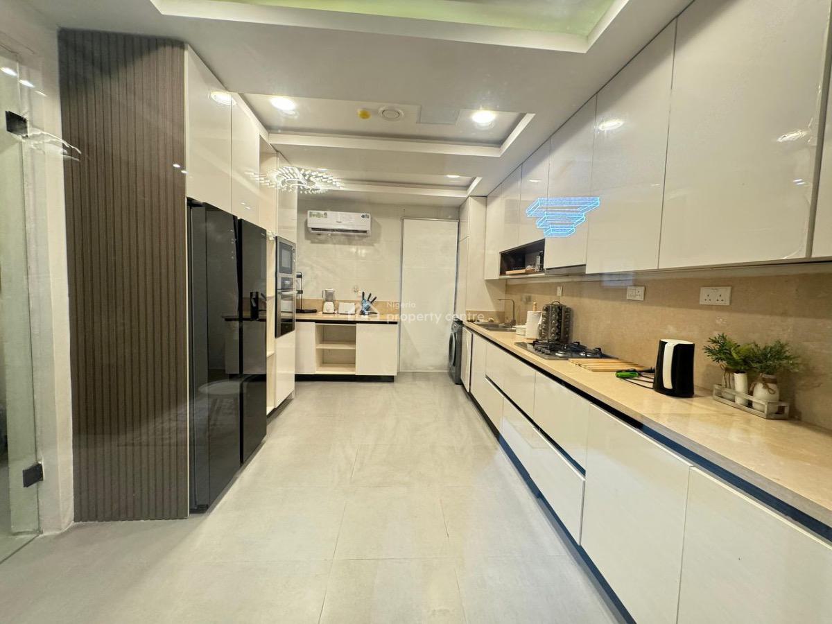 Luxurious 2 Bedroom Apartment+stewards Room, Lekki Phase 1, Lekki, Lagos, Self Contain (single Rooms) for Sale
