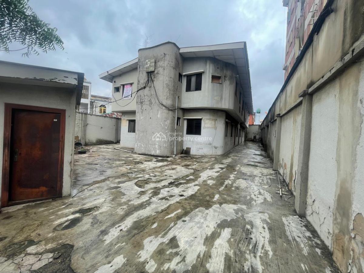 Developers Delight Affording Demolishable Structure on 584sqm Land, Off Obafemi Awolowo Way, Ikeja, Lagos, Commercial Property for Sale