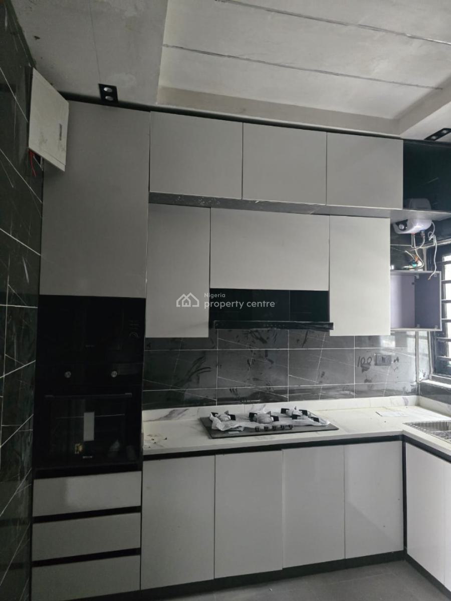 4 Bedroom Terrace with Bq -- Governors Consent, Ikota Gra Extension, Ikota, Lekki, Lagos, Terraced Duplex for Sale