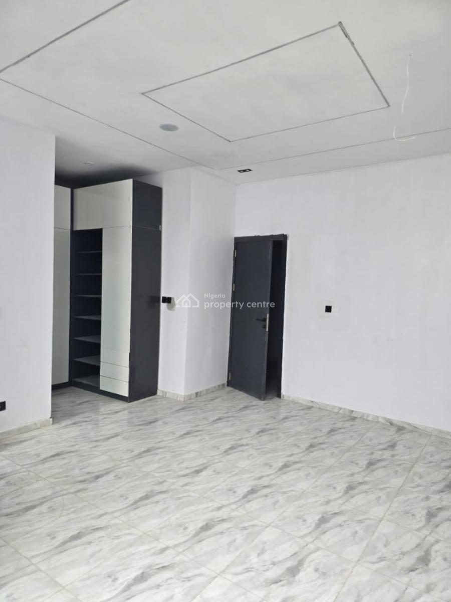 4 Bedroom Terrace with Bq -- Governors Consent, Ikota Gra Extension, Ikota, Lekki, Lagos, Terraced Duplex for Sale