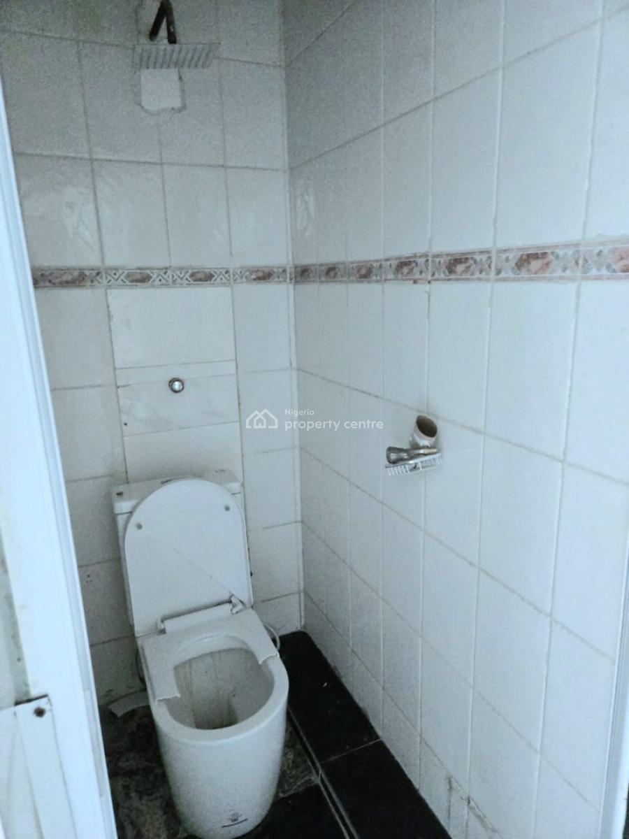 Commercial Ground Floor Shop, Off Admiralty Way, Lekki Phase 1, Lekki, Lagos, Shop for Rent