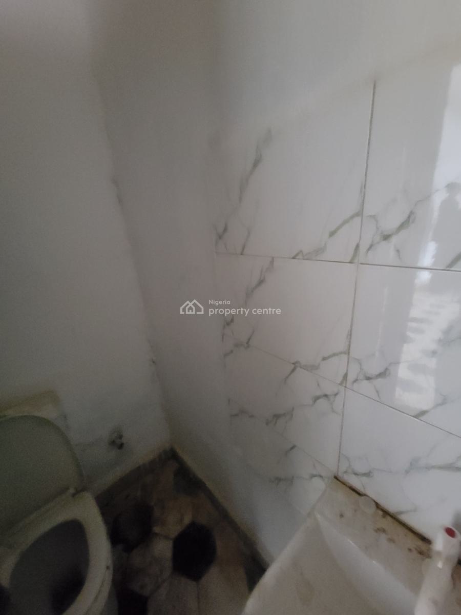 Strategic 100sqm Shop Space, Gwarinpa, Abuja, Plaza / Complex / Mall for Rent