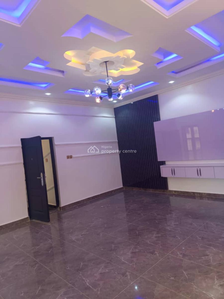 Luxury Spacious Brand New 3 Bedroom Apartment, Von Estate Road, Lugbe District, Abuja, Flat / Apartment for Rent