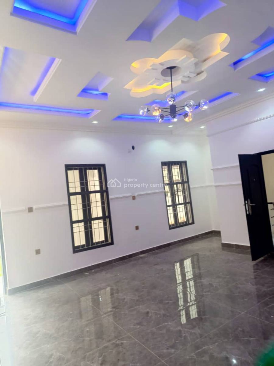Luxury Spacious Brand New 3 Bedroom Apartment, Von Estate Road, Lugbe District, Abuja, Flat / Apartment for Rent