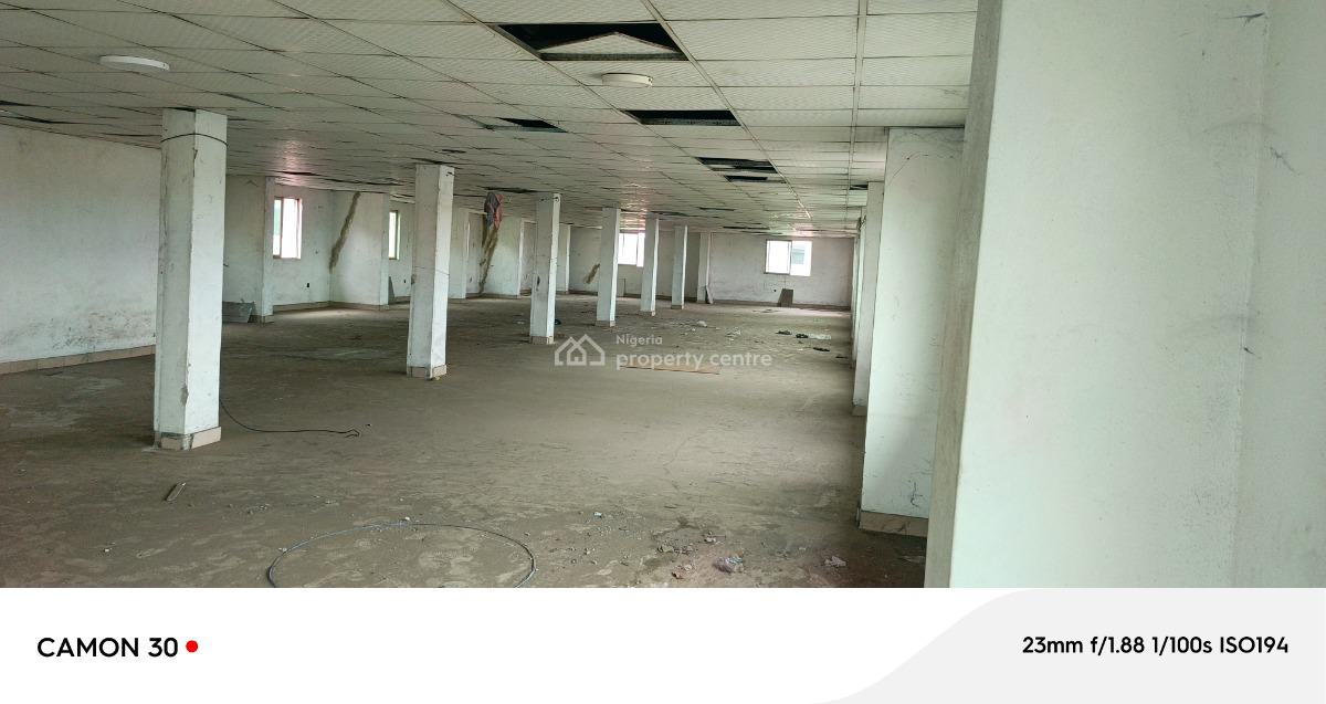 Good 11,000sqft Open Plan Office/storage Warehouse, Off Eric Moore, Surulere, Lagos, Warehouse for Rent