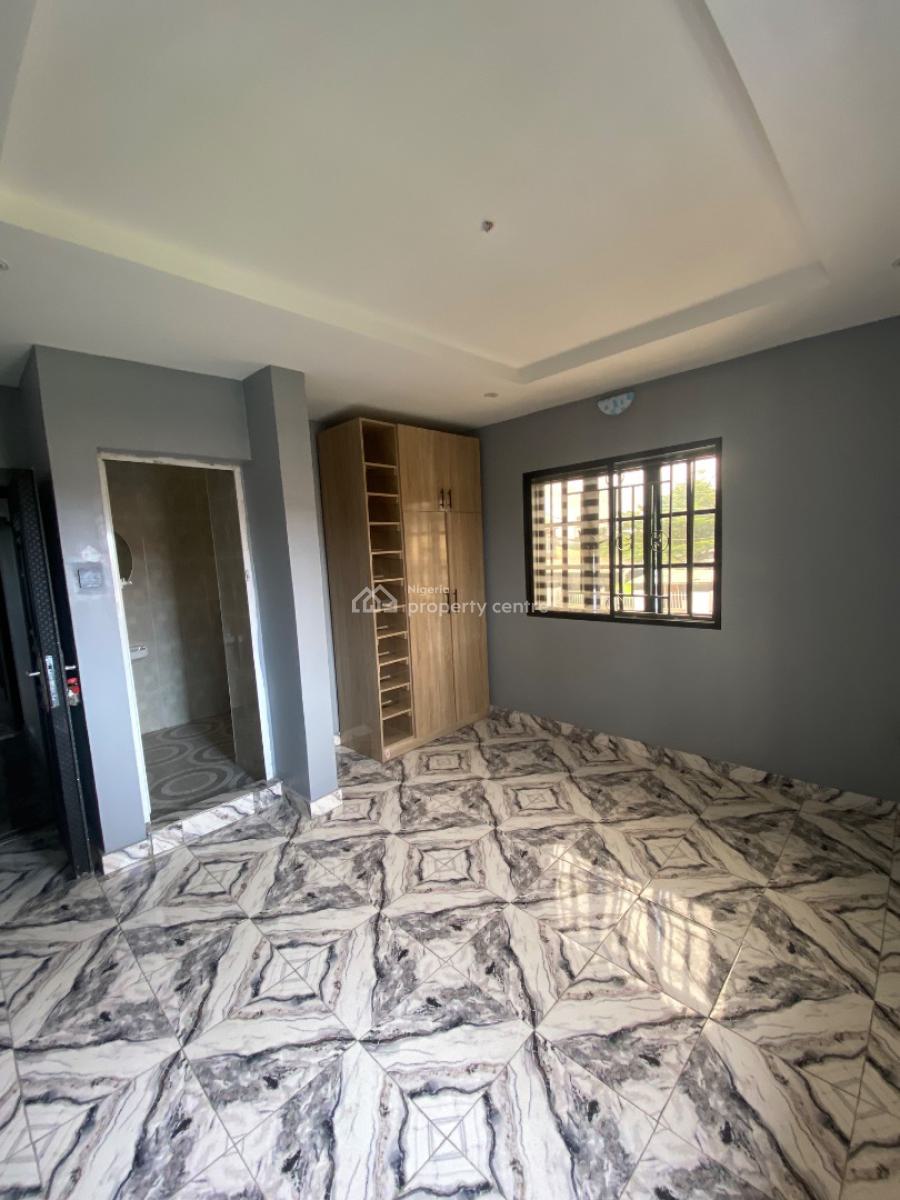Magnificent 3 Bedroom Apartment Upstairs, Via Thera Annex Goodnews Extension, Ogombo, Ajah, Lagos, Flat / Apartment for Rent