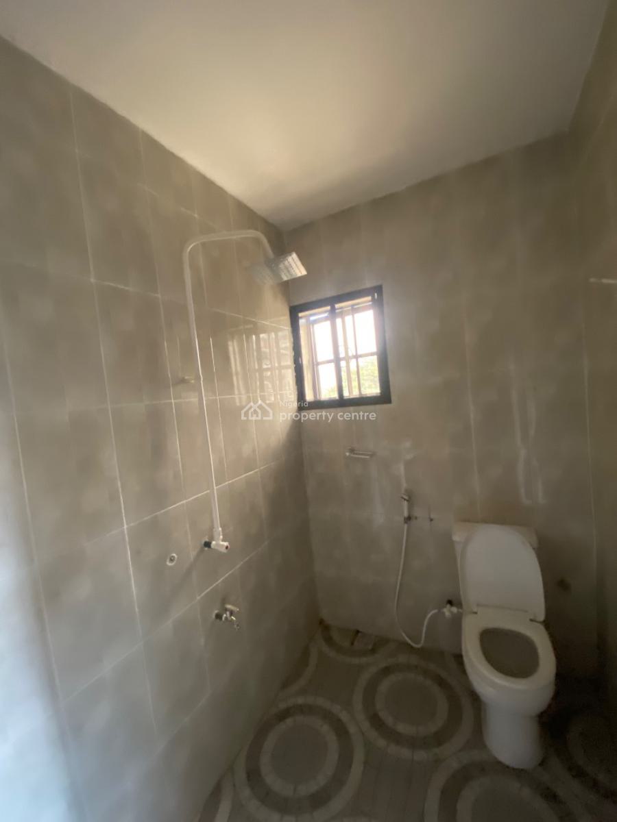 Magnificent 3 Bedroom Apartment Upstairs, Via Thera Annex Goodnews Extension, Ogombo, Ajah, Lagos, Flat / Apartment for Rent