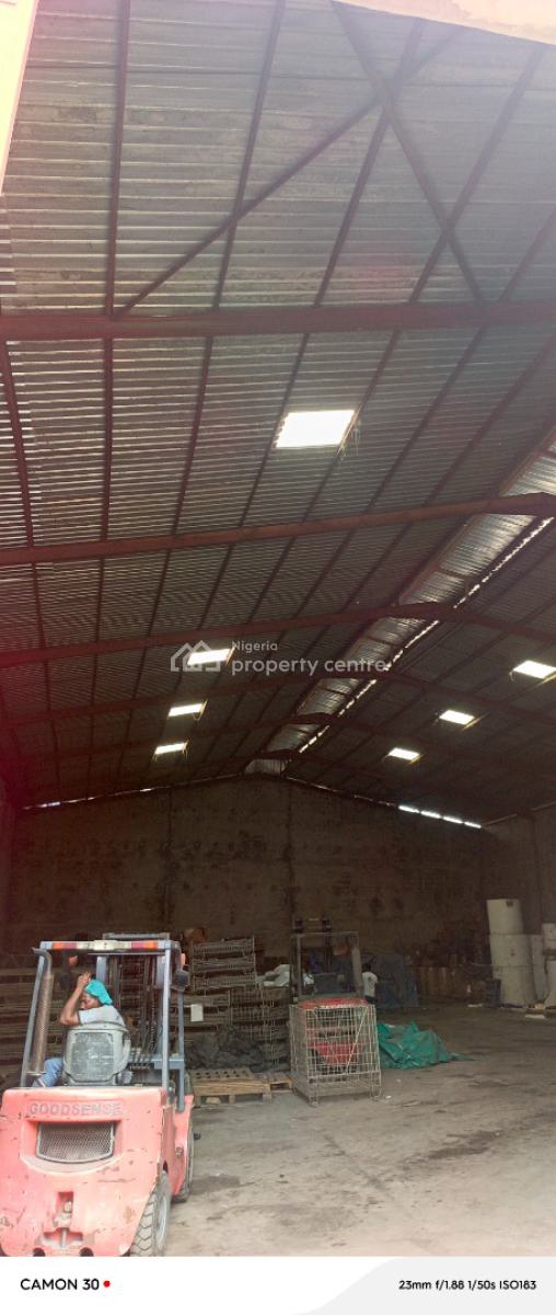 Warehouse of About 10,000sqft, Eric Moore, Surulere, Lagos, Warehouse for Rent