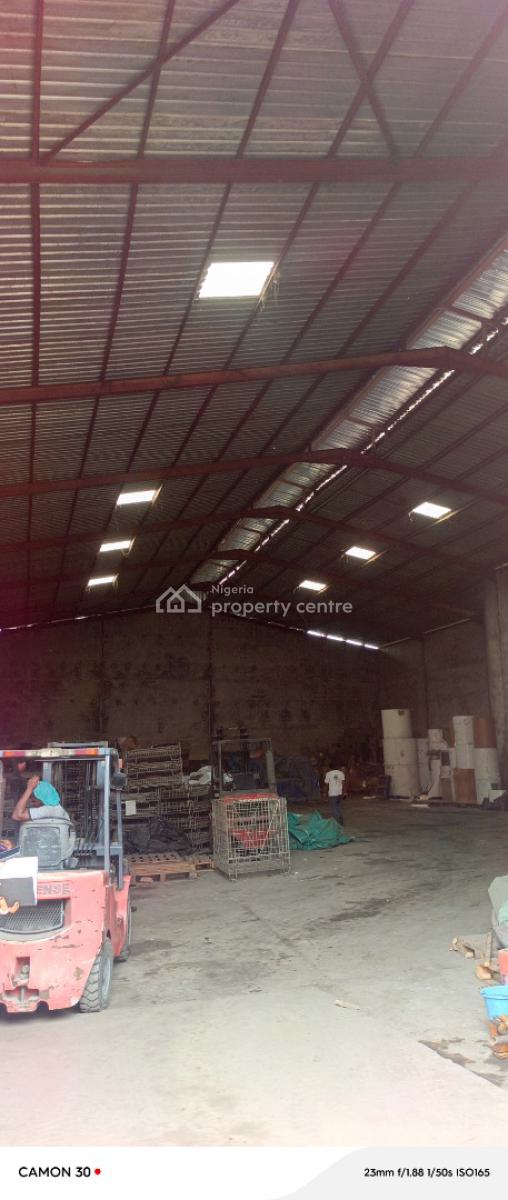 Warehouse of About 10,000sqft, Eric Moore, Surulere, Lagos, Warehouse for Rent