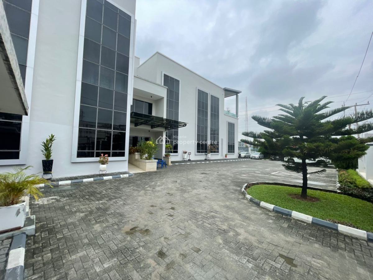 270sqm Office Space, Lekki (right Side), Beside Petrocam Filling Station, Facing Lekki-epe, Lekki, Lagos, Office Space for Rent