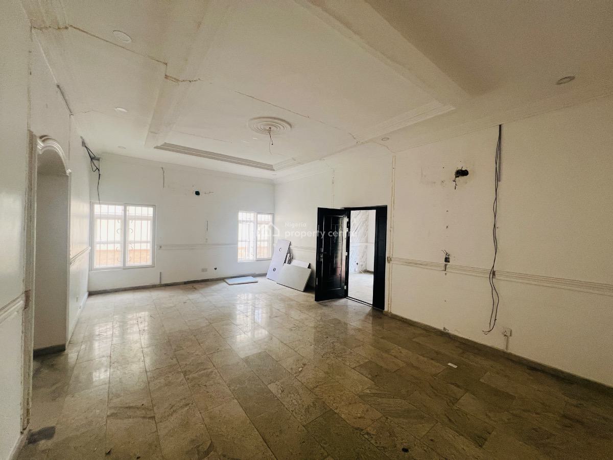 Massive 4 Bedroom Duplex with Bq, Lekki Phase 1, Lekki, Lagos, Semi-detached Duplex for Rent