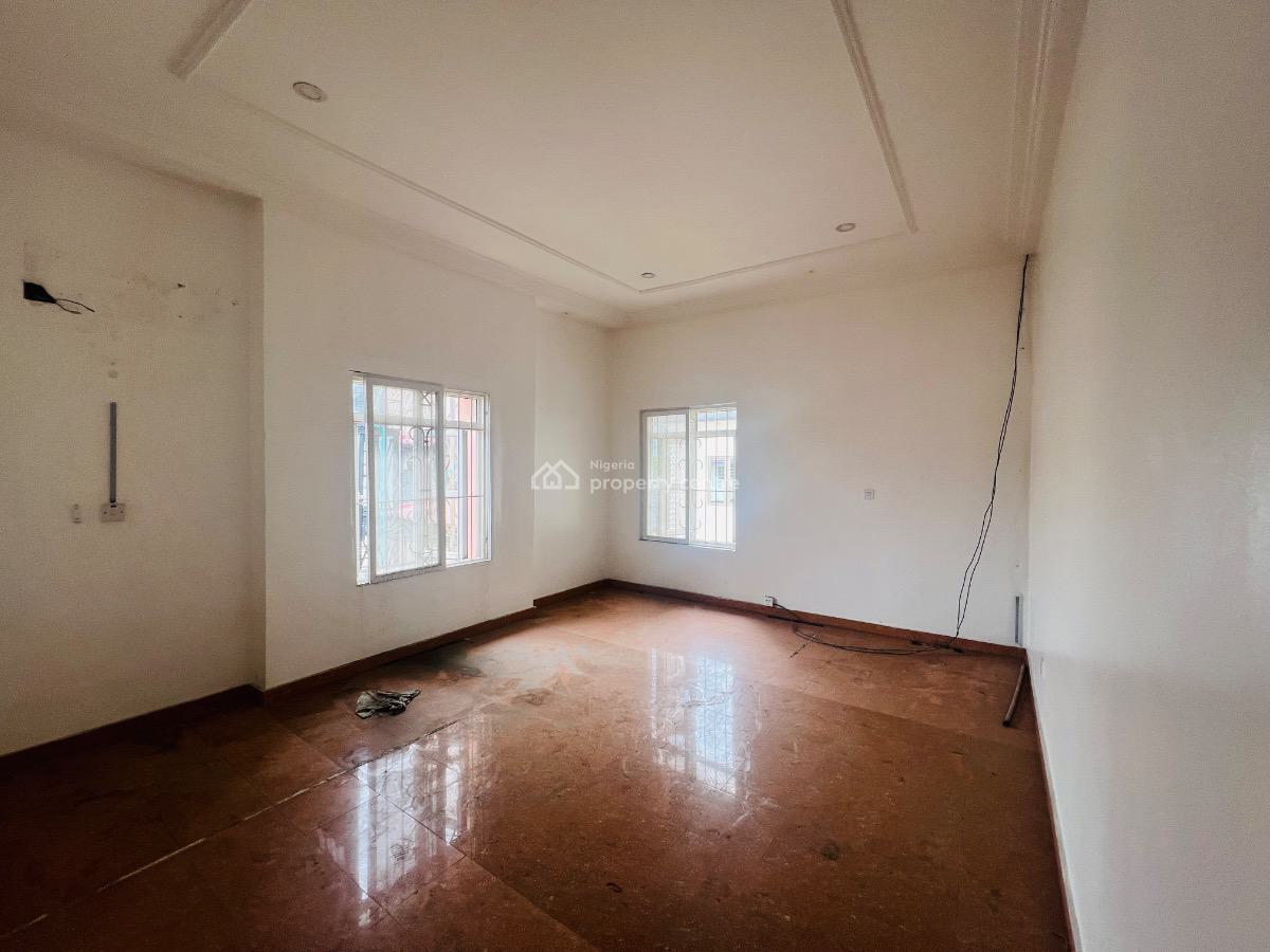 Massive 4 Bedroom Duplex with Bq, Lekki Phase 1, Lekki, Lagos, Semi-detached Duplex for Rent