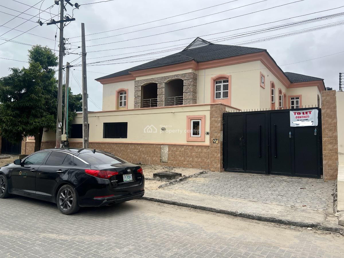 Massive 4 Bedroom Duplex with Bq, Lekki Phase 1, Lekki, Lagos, Semi-detached Duplex for Rent