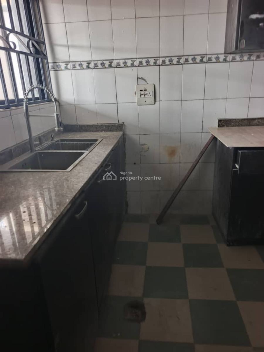 5 Bedroom Semi, Omole Phase 1, Ikeja, Lagos, Semi-detached Duplex for Rent