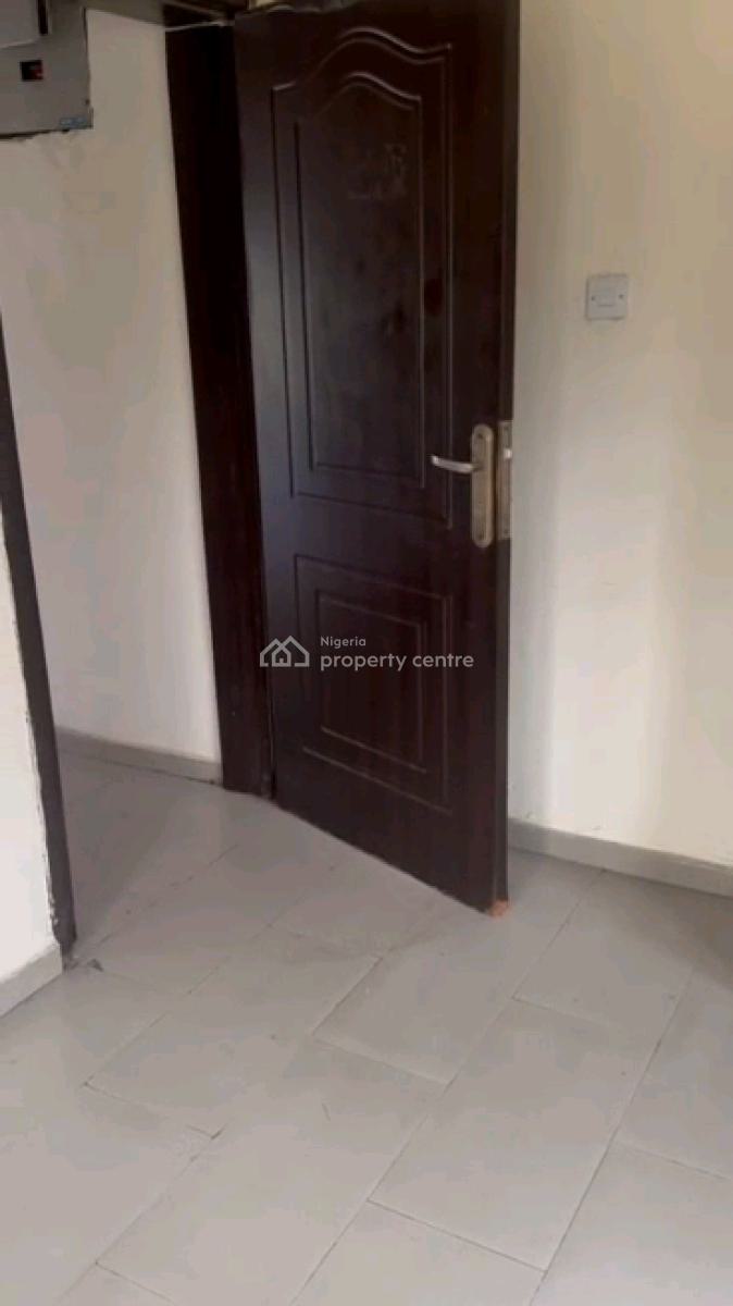 Decent Mini Upflat ,tilled with Kitchen Cabinet in a Well Secured Gate, Owodunni Street, Iwaya, Yaba, Lagos, Mini Flat (room and Parlour) for Rent
