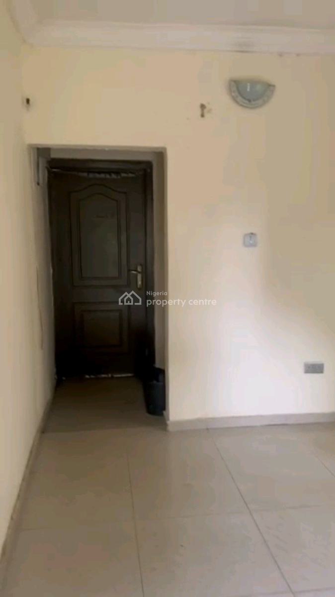 Decent Mini Upflat ,tilled with Kitchen Cabinet in a Well Secured Gate, Owodunni Street, Iwaya, Yaba, Lagos, Mini Flat (room and Parlour) for Rent
