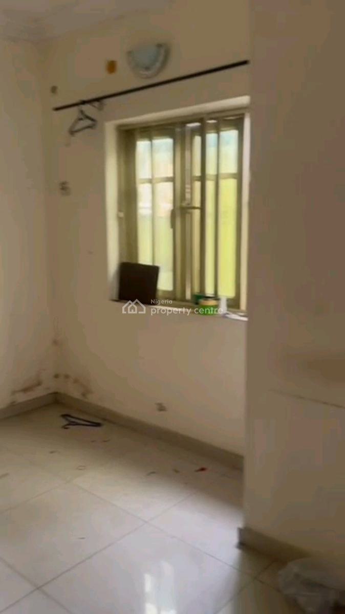 Decent Mini Upflat ,tilled with Kitchen Cabinet in a Well Secured Gate, Owodunni Street, Iwaya, Yaba, Lagos, Mini Flat (room and Parlour) for Rent