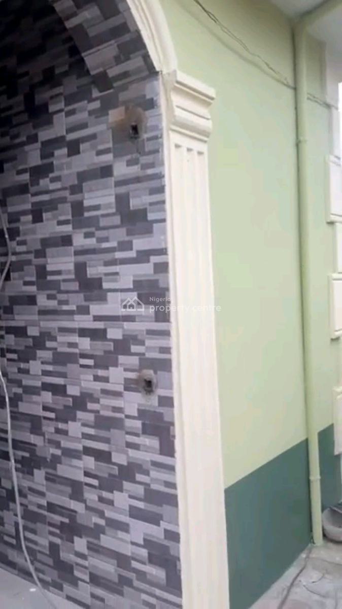 Decent Mini Upflat ,tilled with Kitchen Cabinet in a Well Secured Gate, Owodunni Street, Iwaya, Yaba, Lagos, Mini Flat (room and Parlour) for Rent