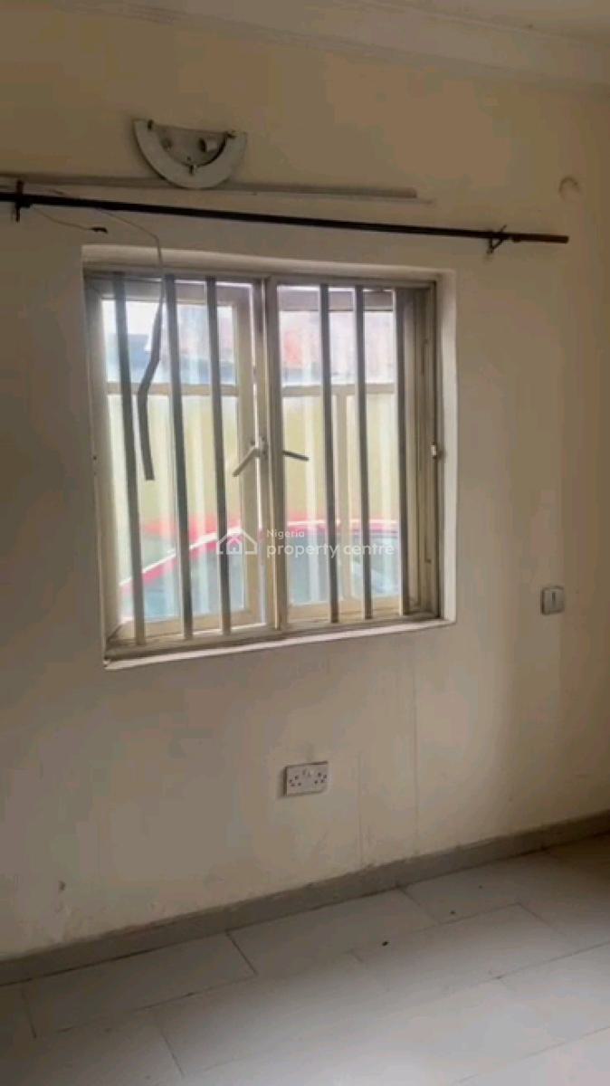 Decent Mini Upflat ,tilled with Kitchen Cabinet in a Well Secured Gate, Owodunni Street, Iwaya, Yaba, Lagos, Mini Flat (room and Parlour) for Rent