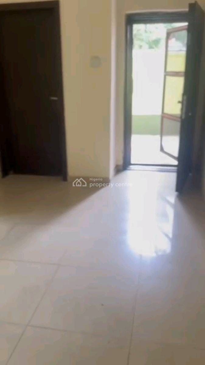 Decent Mini Upflat ,tilled with Kitchen Cabinet in a Well Secured Gate, Owodunni Street, Iwaya, Yaba, Lagos, Mini Flat (room and Parlour) for Rent